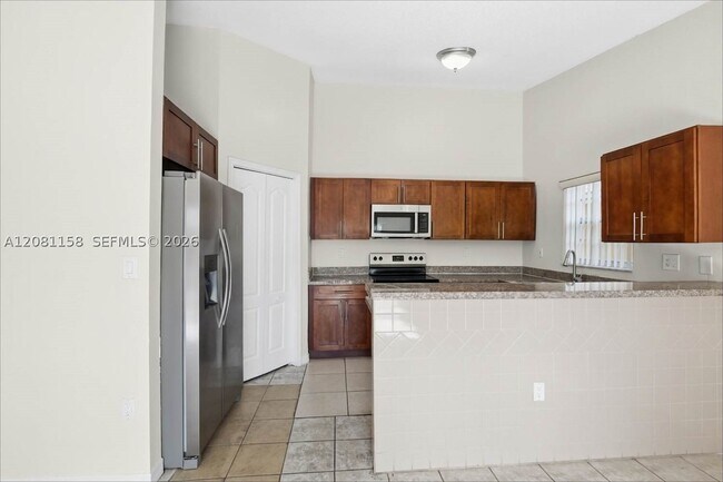 Foto del edificio - 957 NW 128th Pl