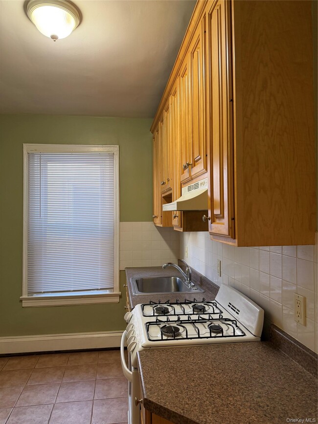 Foto del edificio - 322 Jericho Tpke