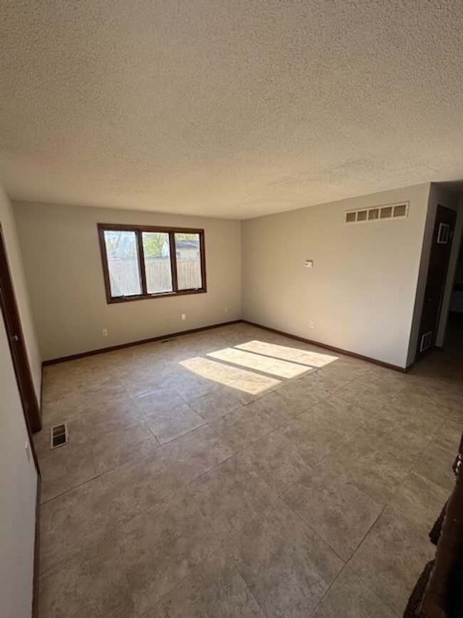 Foto del edificio - 6918 Decatur Rd