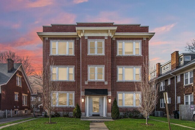 Foto del edificio - 262 Kalmia Ave