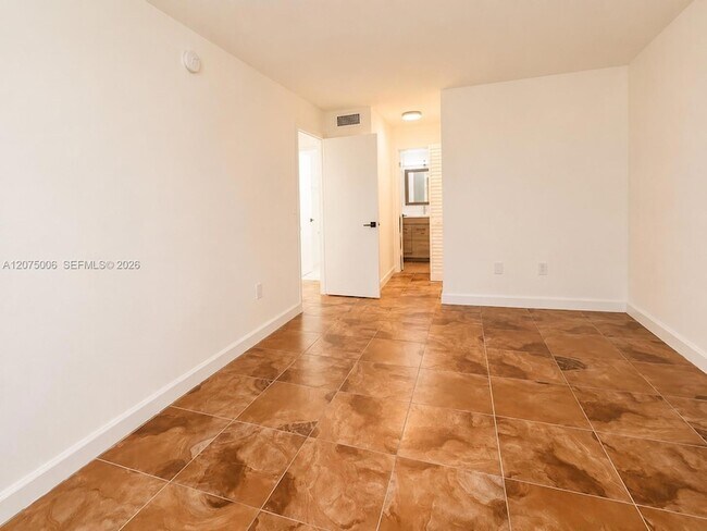 Foto del edificio - 13100 SW 92nd Ave