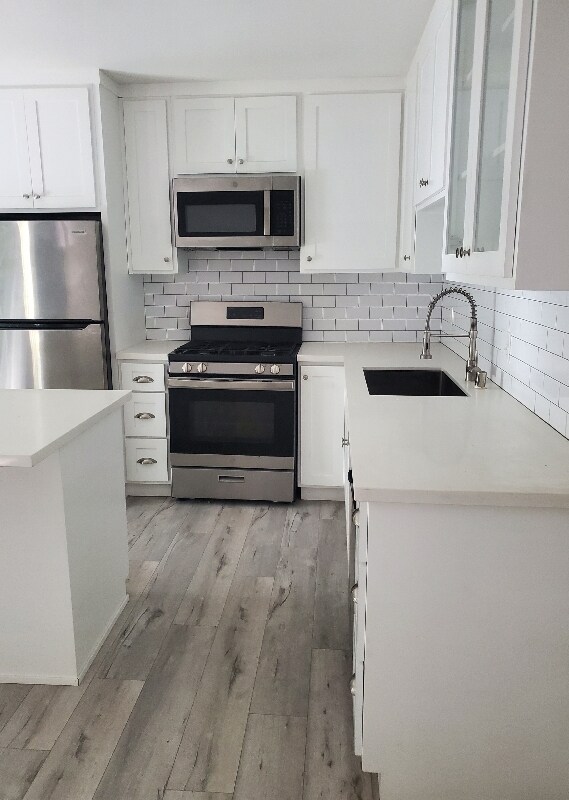Foto del edificio - 8616 Holloway Dr