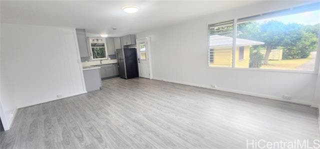 Building Photo - 41-978B Waikupanaha St