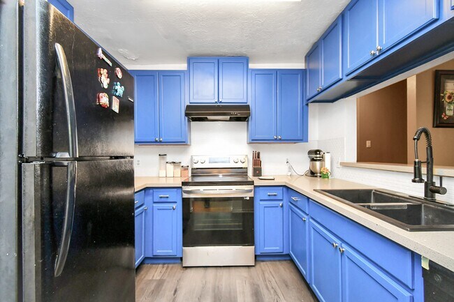 Foto del edificio - 2379 Briarwest Blvd