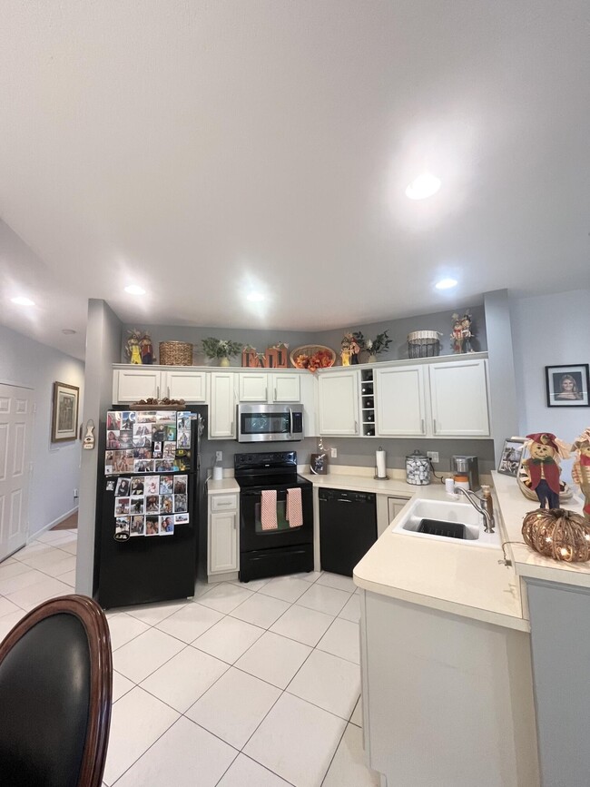 Building Photo - 8919 Sandshot Ct