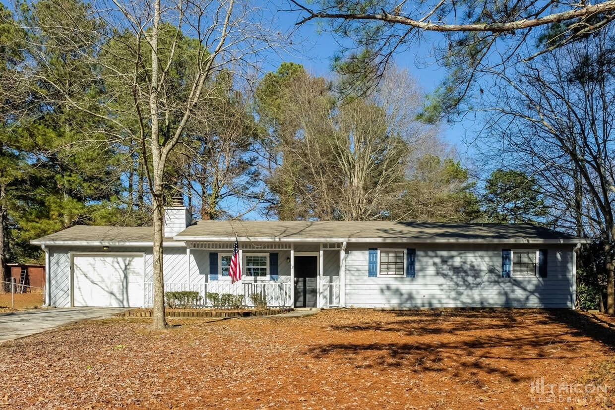 Primary Photo - 68 Belmont Ln