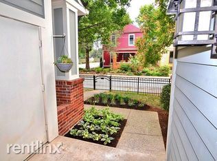 Foto del edificio - 224 E 13th St