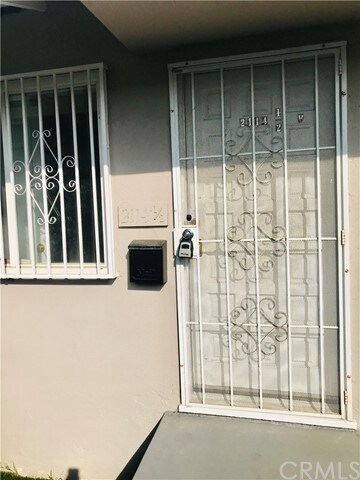 Foto del edificio - 2114 W Florence Ave