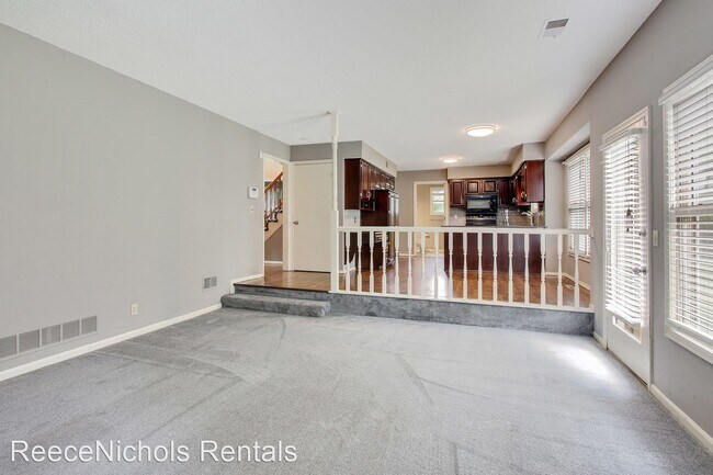 Building Photo - 4 br, 2.5 bath House - 15761 Horton Street