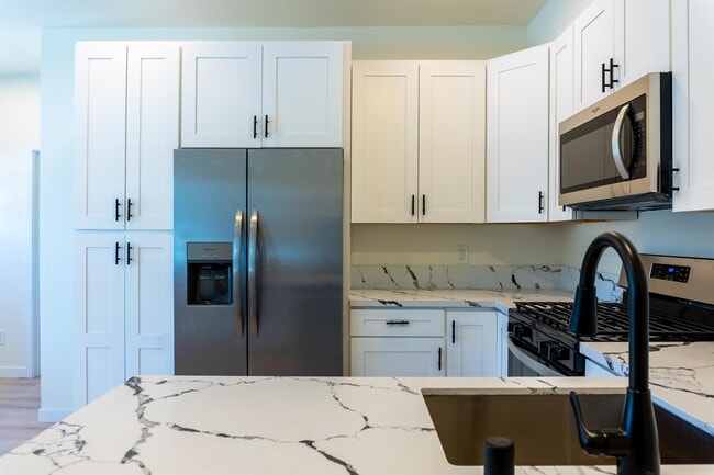 Building Photo - 5580 Baja Dr