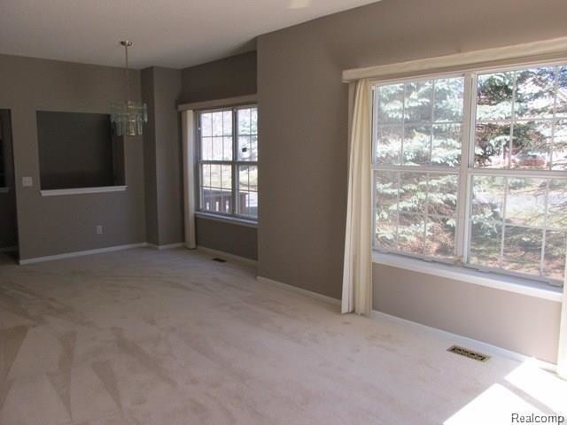 Building Photo - 41755 Independence Dr