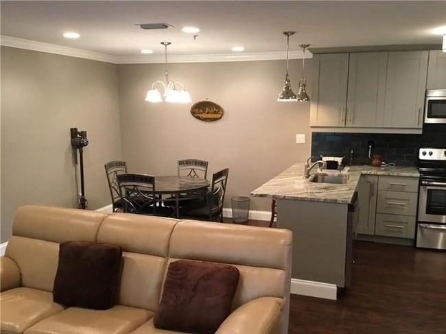 Foto del edificio - Stunning 2 Bedroom 2 Bath Vintage Grand Condo
