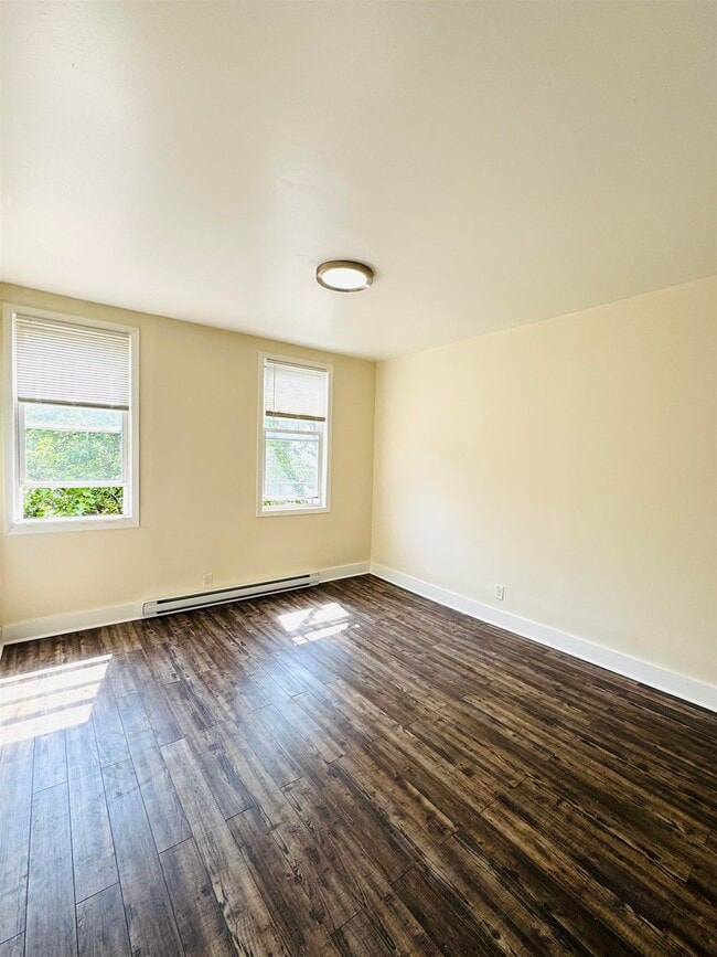 Building Photo - 289 Communipaw Ave