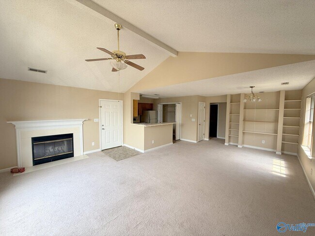 Foto del edificio - 262 Waters Edge Ln