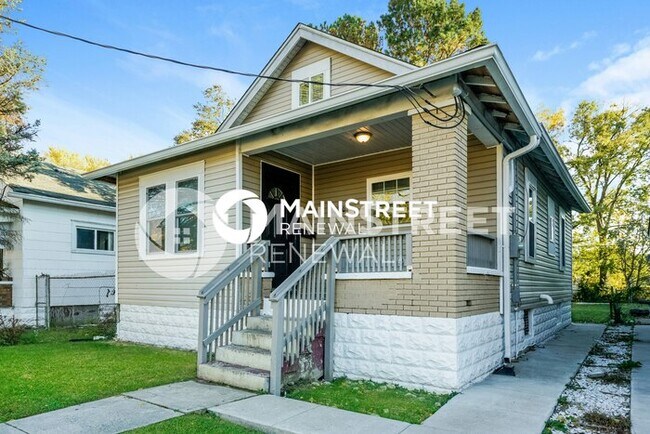 Building Photo - 3 Bedroom Pet-Friendly Home in Louisville, KY with Main Street Renewal