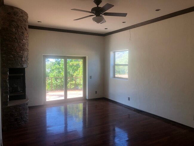 Building Photo - 35030 N 51st St