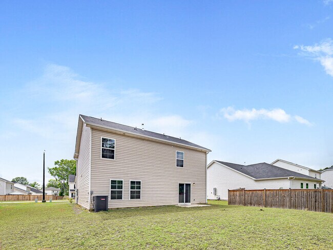 Foto del edificio - 1830 Lacebark Dr