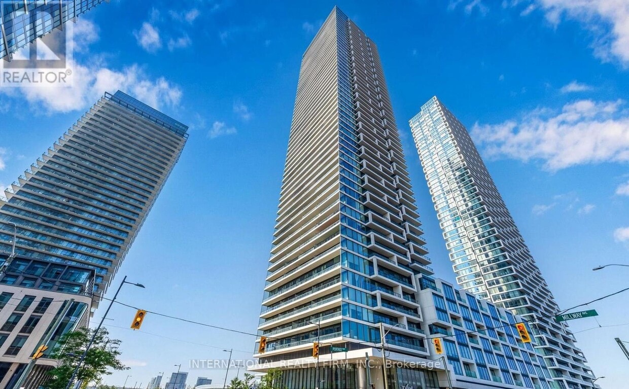 Primary Photo - 950 Portage Pkwy