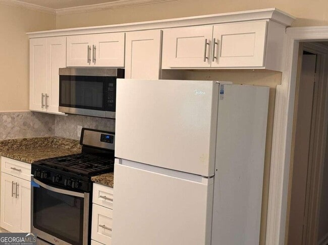 Foto del edificio - 2101 Sandy Plains Rd