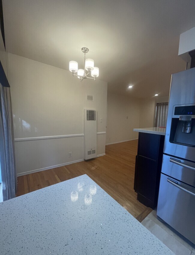 Foto del edificio - 855 Moraga Dr