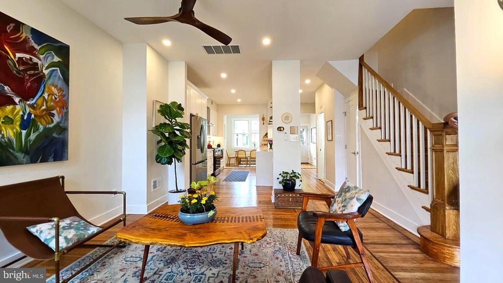 Foto principal - 3206 Warder St NW