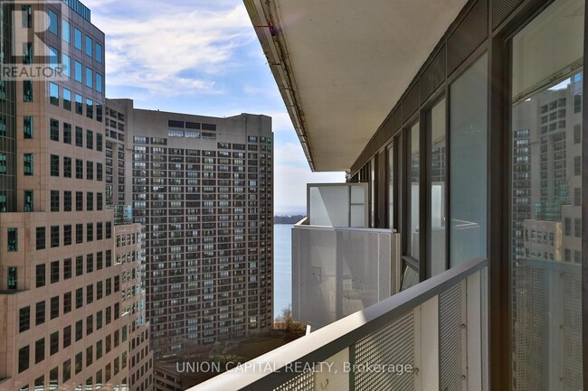 Building Photo - 88 Harbour St