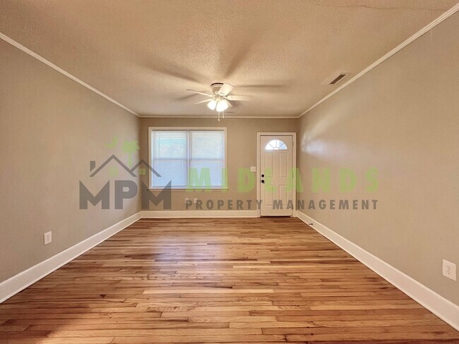 Foto del edificio - 7116 Patterson Rd