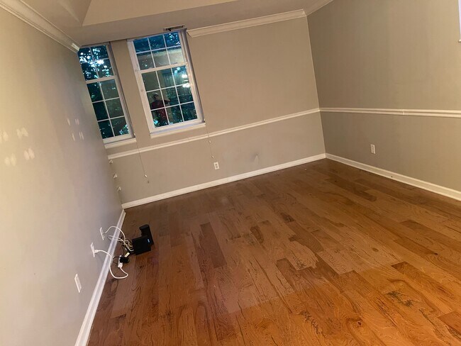 Foto del edificio - 533 Colebrook Dr
