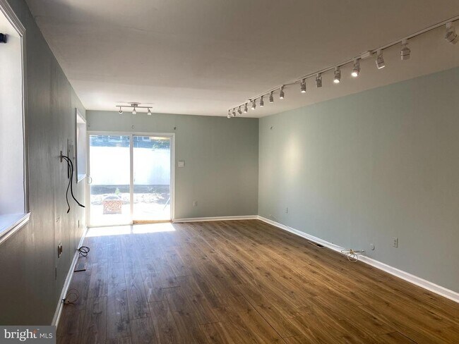 Foto del edificio - 2036 Wallace St