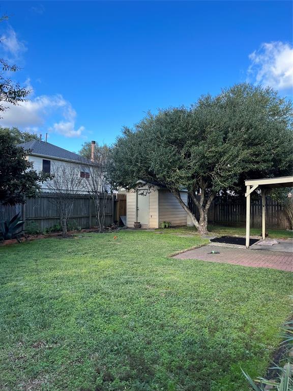 Foto del edificio - 715 N Rock Dr