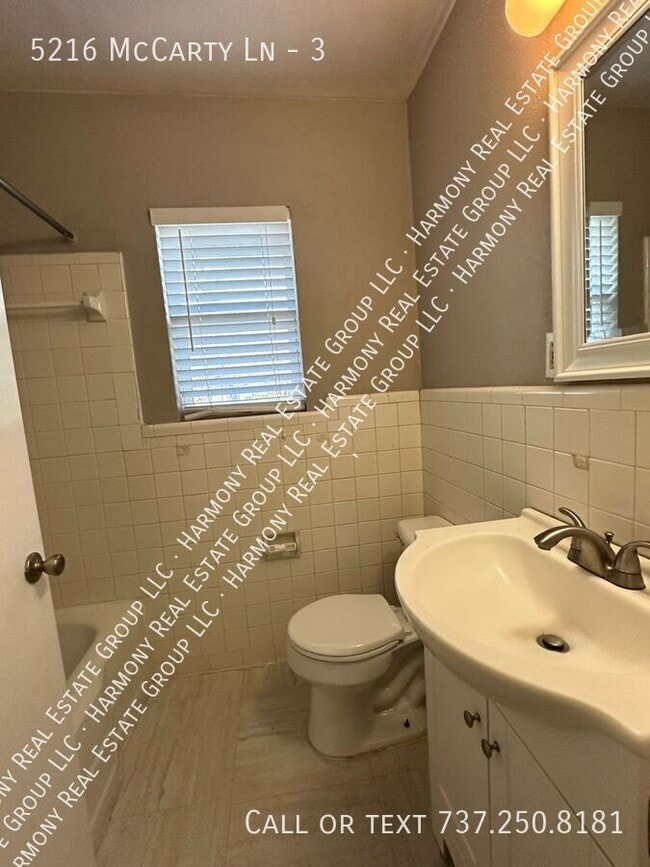 Building Photo - 5216 McCarty Ln