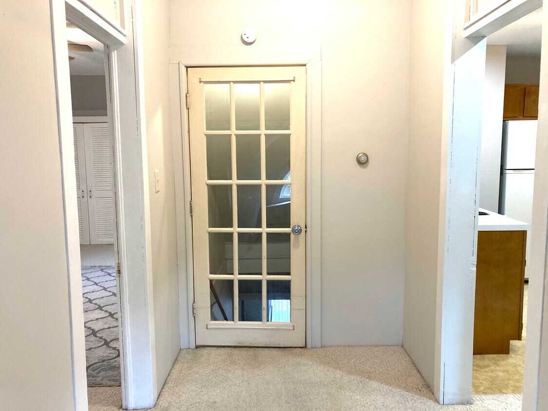 Foto principal - 510 2nd Ave NE