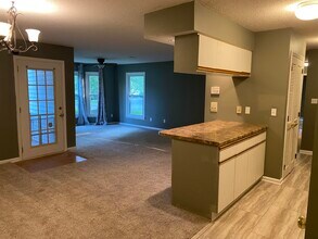 Building Photo - 10229 Rose Meadow Ln