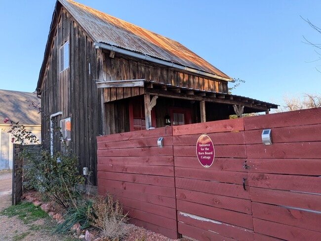 Building Photo - 169 S 200 W