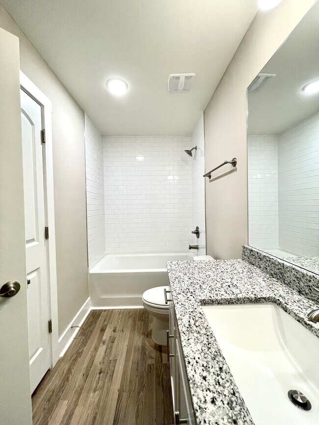 125 Dry Creek Commons Dr, Goodlettsville, TN 37072 Townhome Rentals