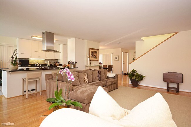 Foto del edificio - 378 Milford Rd