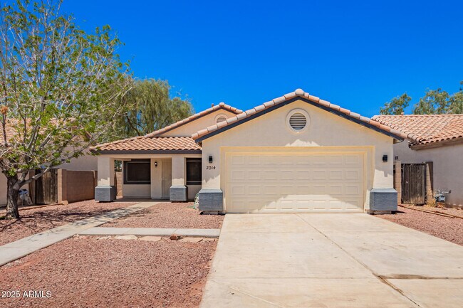 Building Photo - 2014 N 84th Ln