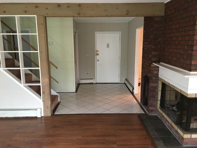 Entry foyer & fireplace - 35 Red Berry Rd