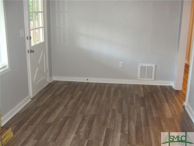 Foto del edificio - 316 Edgewater Rd