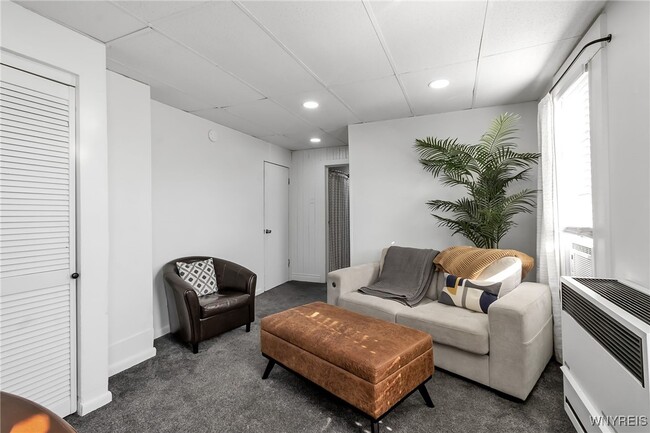 Foto del edificio - 102 Main St