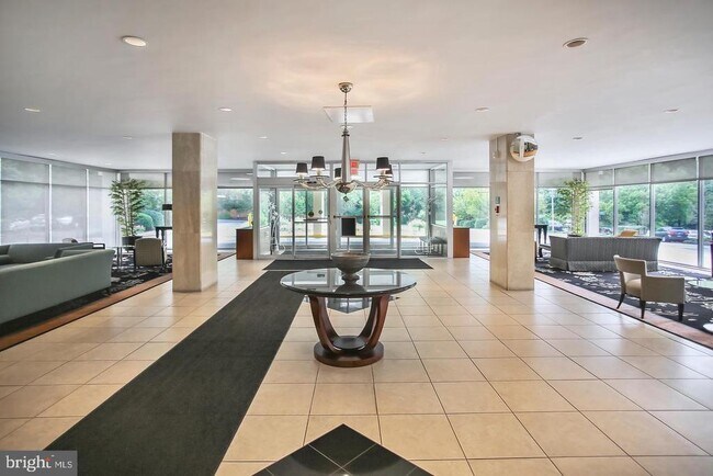 Foto del edificio - 10401 Grosvenor Pl