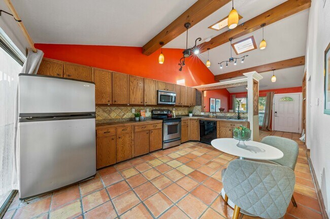 Building Photo - 6507 Spring Lark Dr