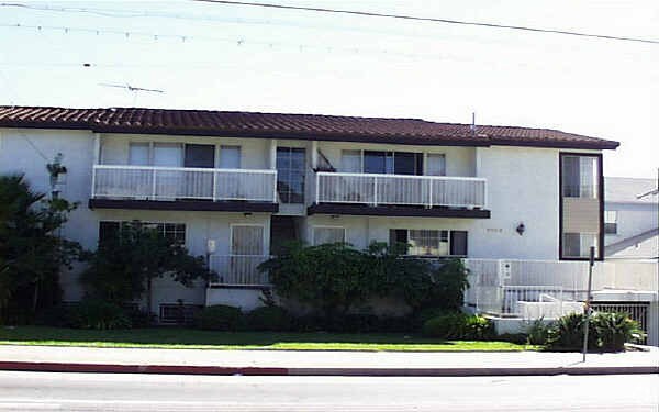 Primary Photo - 1022 E Wilson Ave