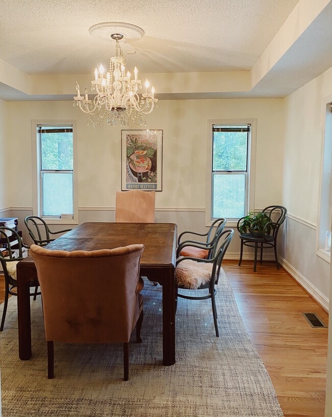 Building Photo - 619 Home Avenue SE