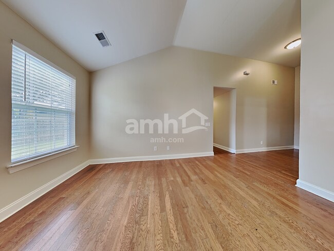 Building Photo - 415 Equinox Cir