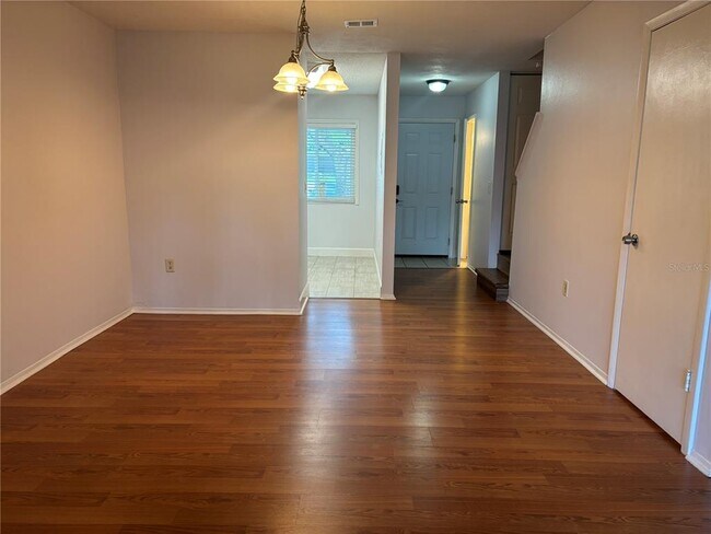 Foto del edificio - 11428 Bay St NE