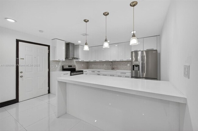 Building Photo - 8851 NW 119th St
