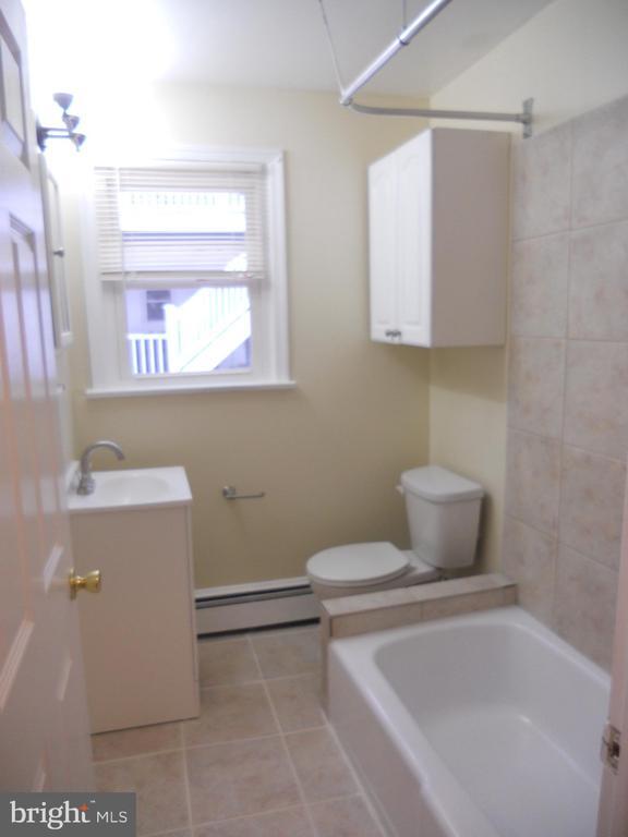 647 Line Alley, Bridgeport, PA 19405 Room for Rent in Bridgeport, PA