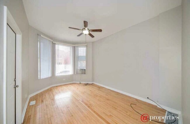Building Photo - 3309 W Le Moyne St