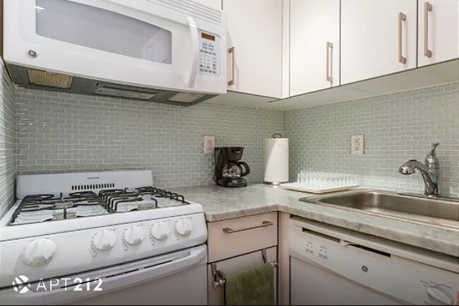 Foto del edificio - 1007 Lexington Ave